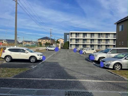 14/14 駐車場