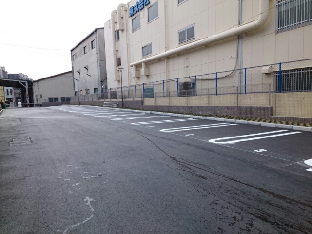 22/28 駐車場