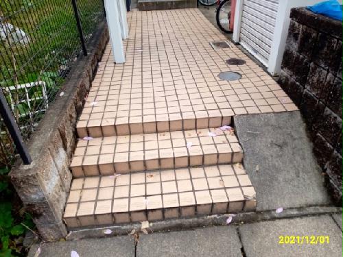 14/14 エントランス