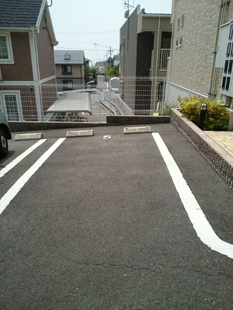 14/20 駐車場