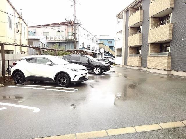 14/20 駐車場