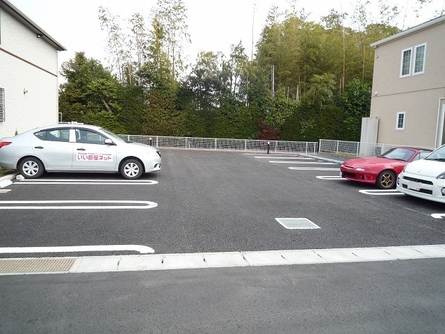 14/20 駐車場