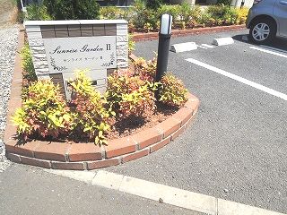18/25 エントランス