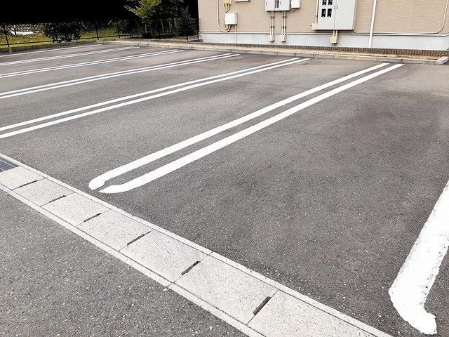 14/20 駐車場