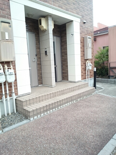 13/20 エントランス