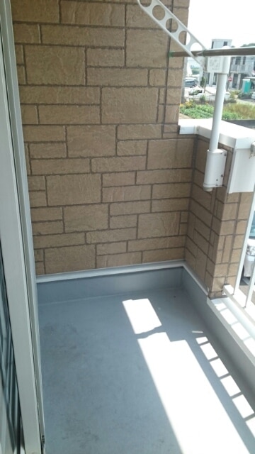 18/28 バルコニー