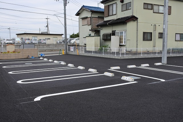 22/30 駐車場