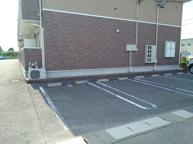 17/26 駐車場