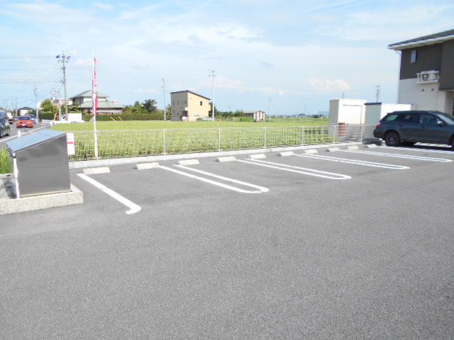 2/8 駐車場