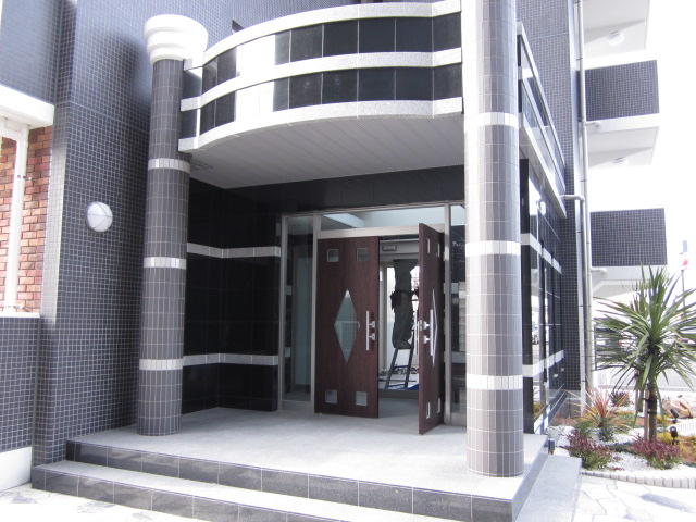 20/28 エントランス