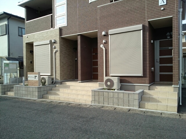 13/20 エントランス