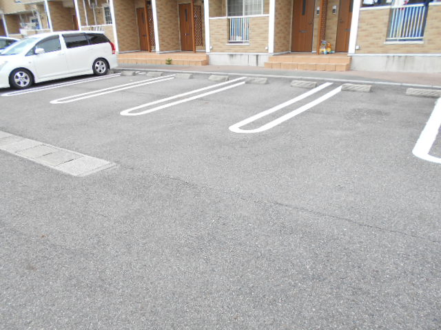 14/20 駐車場