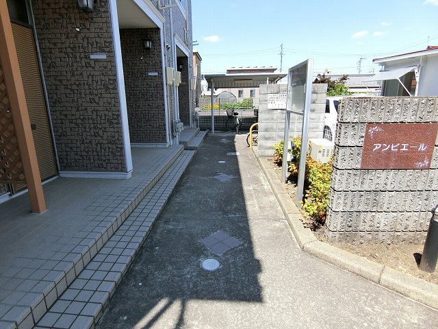 16/21 エントランス