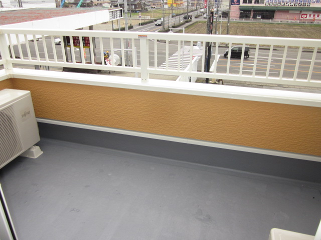 16/28 バルコニー