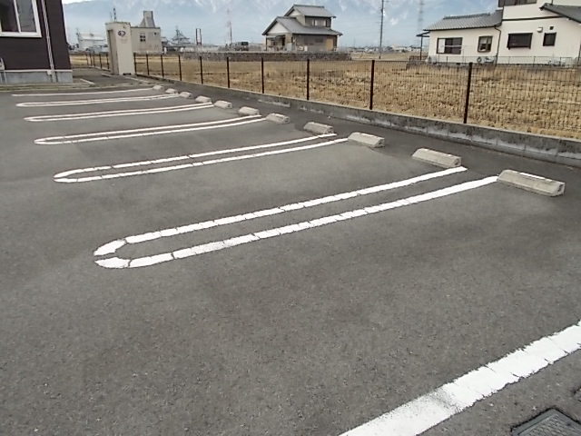 14/20 駐車場