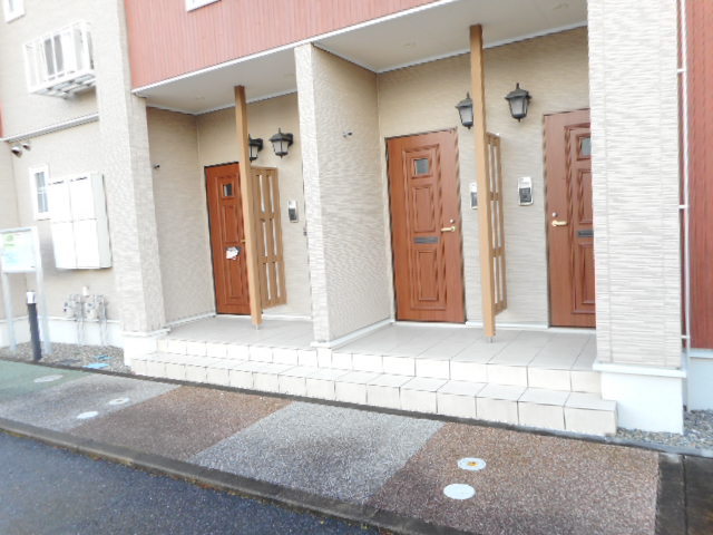 19/26 エントランス