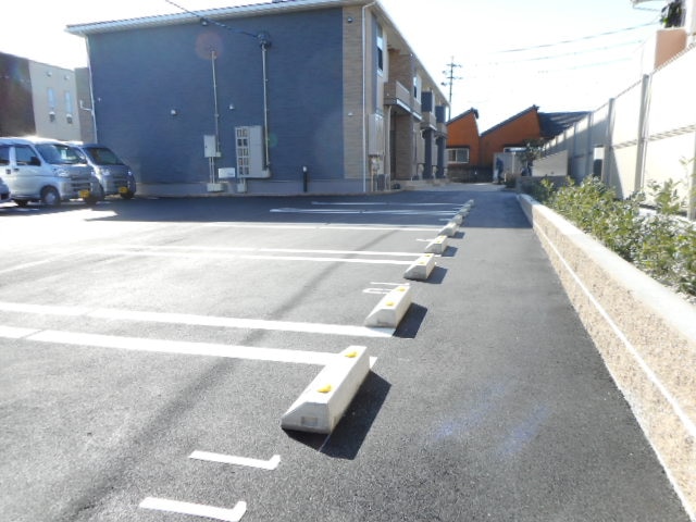 14/20 駐車場