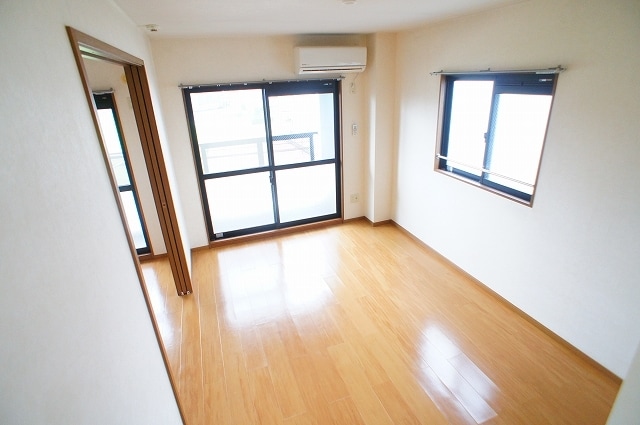 23/30 駐車場