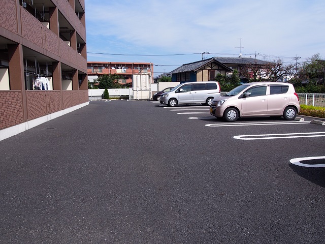 22/30 駐車場