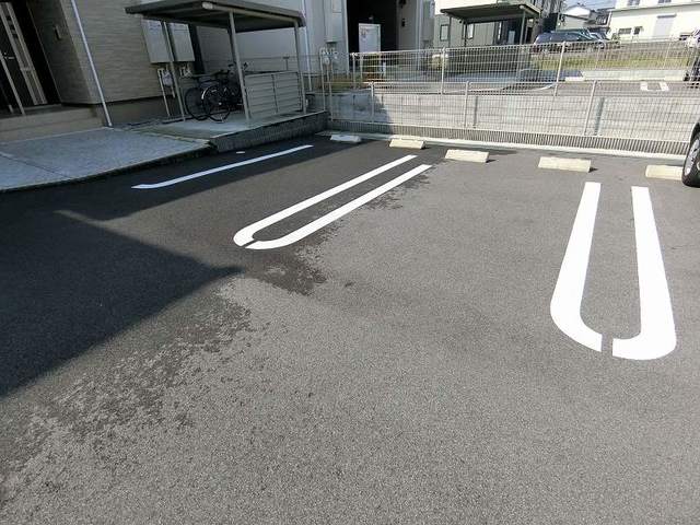 14/20 駐車場