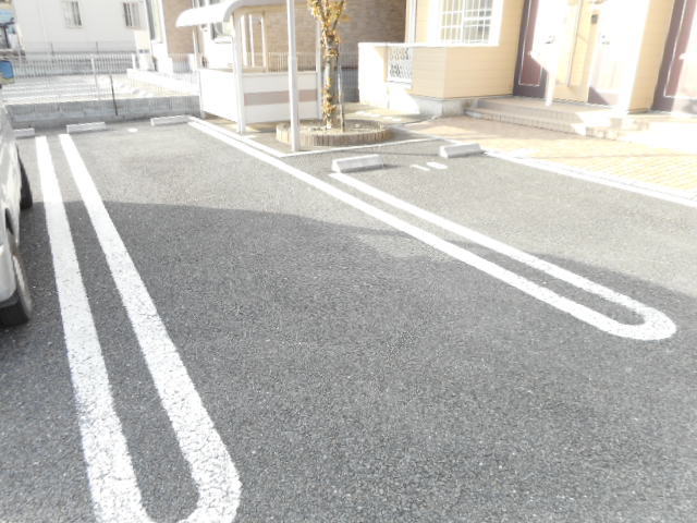 14/20 駐車場