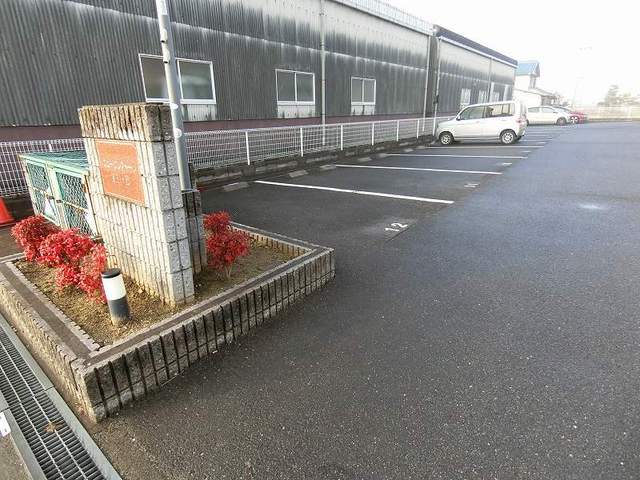 19/25 駐車場