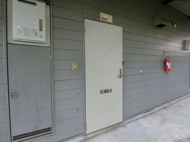 13/20 エントランス