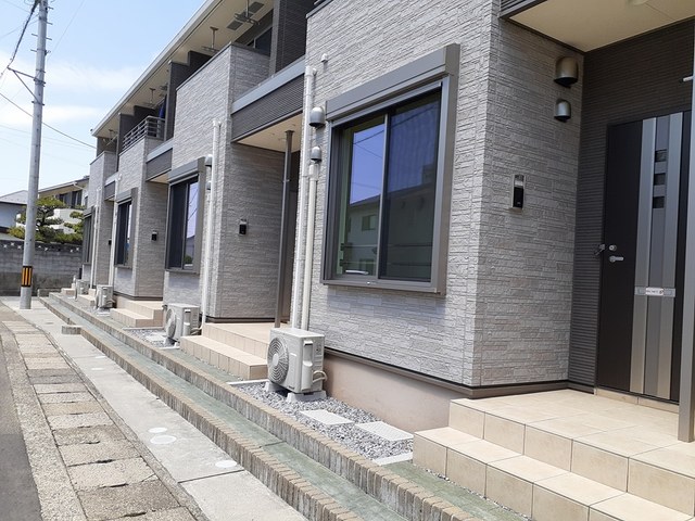 14/20 エントランス