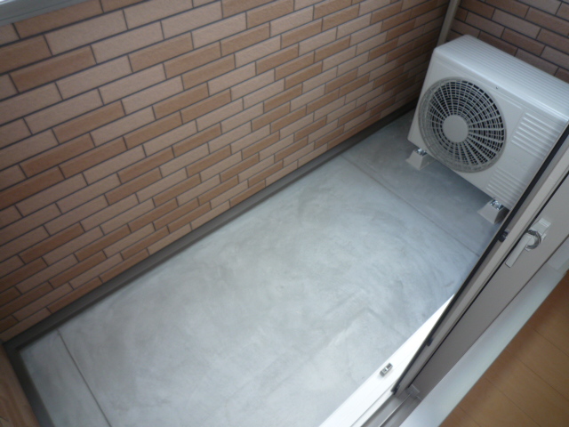 18/28 バルコニー