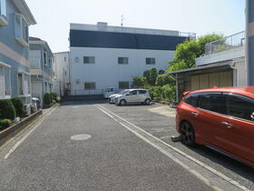 16/23 駐車場