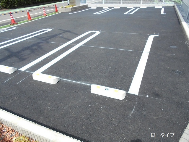 14/20 駐車場
