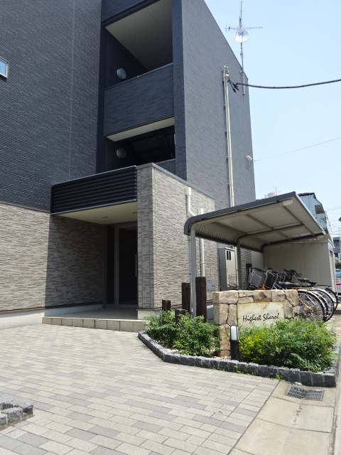 21/29 エントランス