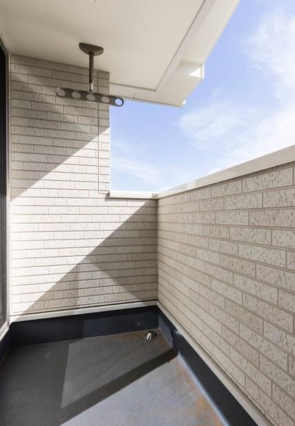 13/30 バルコニー