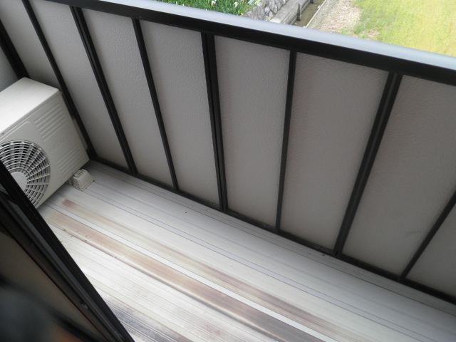18/28 バルコニー