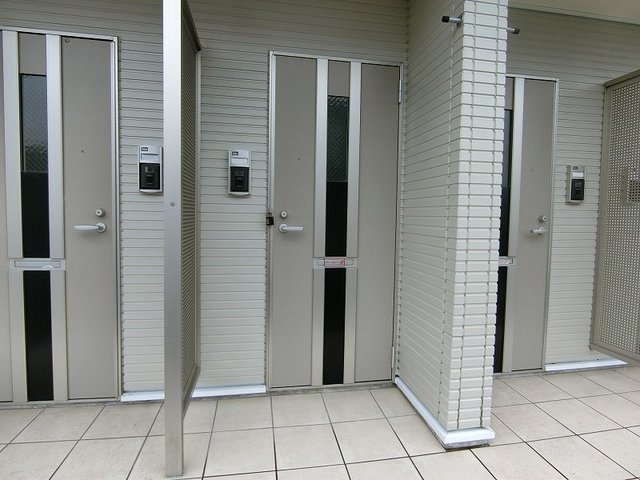 13/20 エントランス