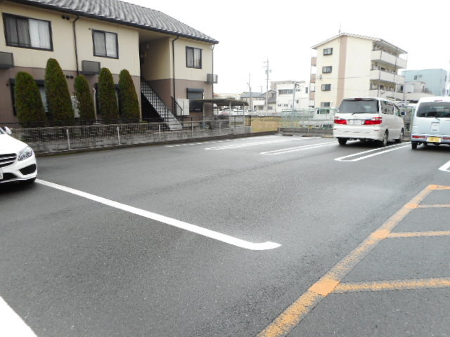 17/23 駐車場