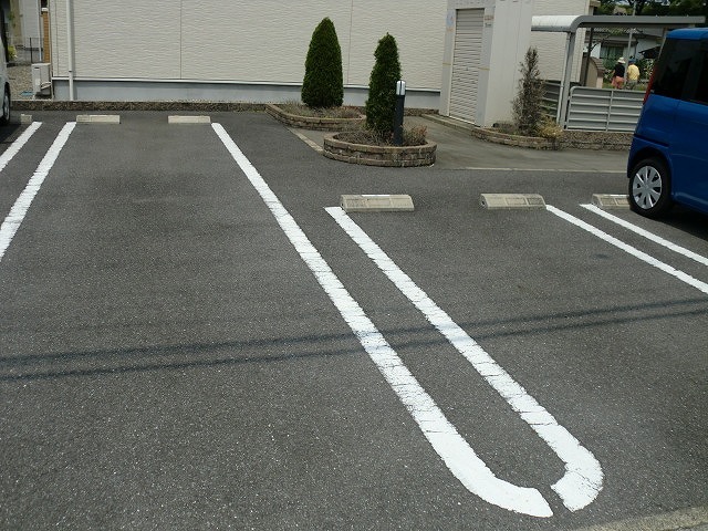 14/20 駐車場