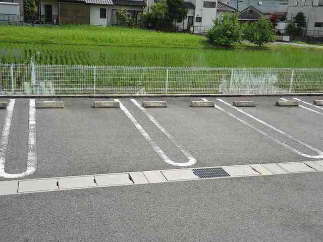 14/20 駐車場