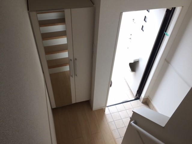 5/20 玄関