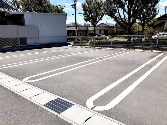 14/20 駐車場