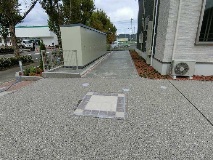 13/20 エントランス