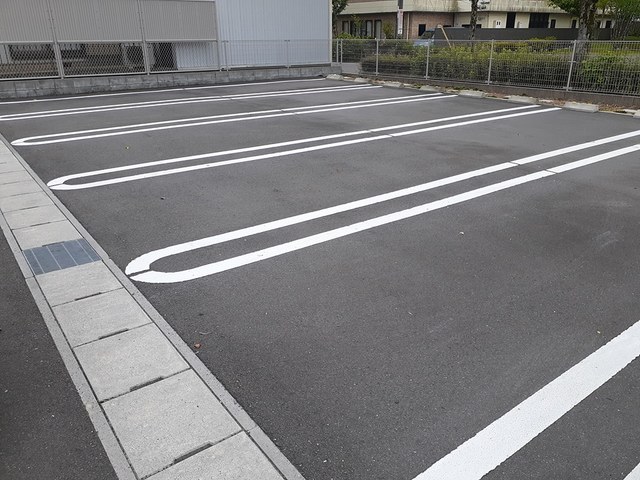 14/20 駐車場