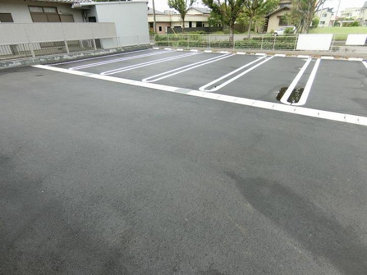 14/20 駐車場