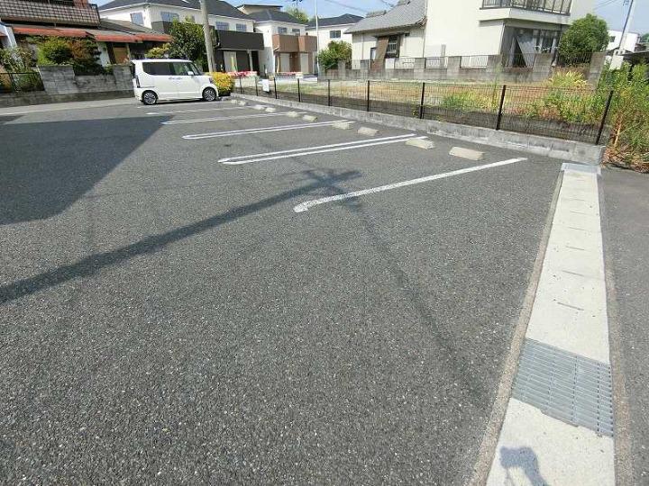 14/20 駐車場