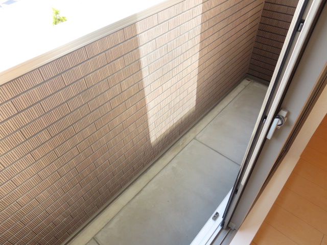 16/28 バルコニー