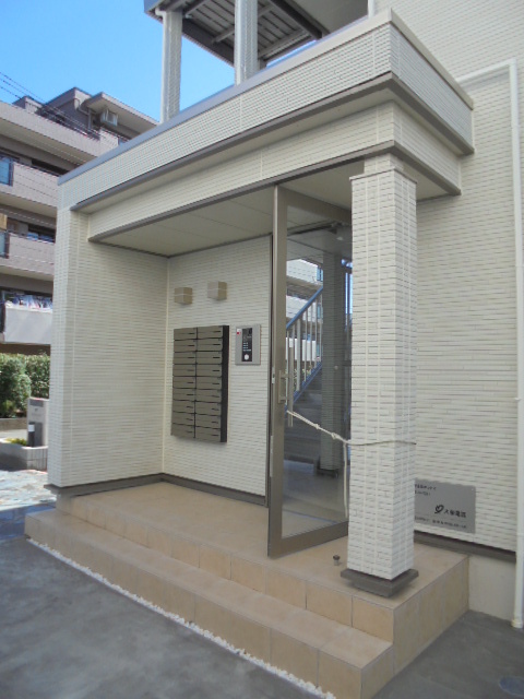 16/26 エントランス