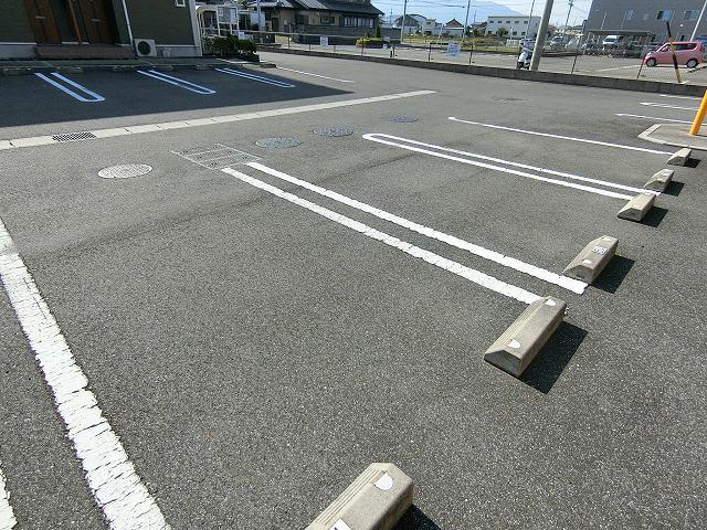 14/20 駐車場