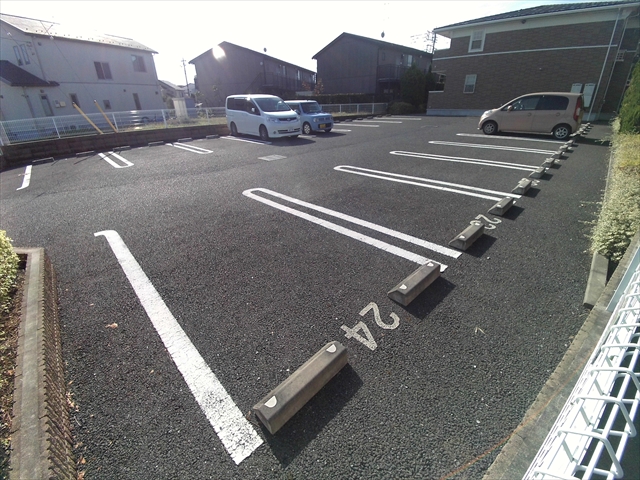 22/30 駐車場