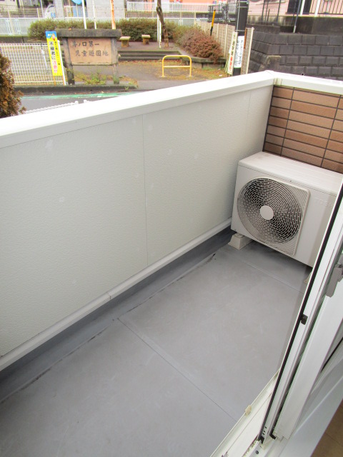 15/23 バルコニー