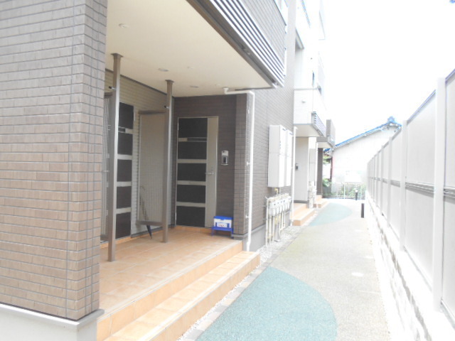 13/20 エントランス